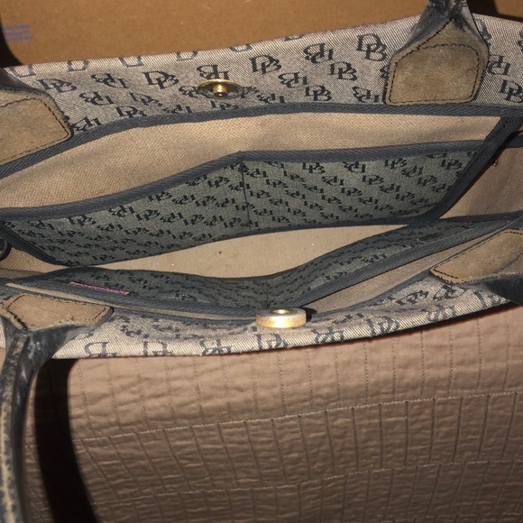 Dooney & Burke Purse - Picture 3 of 4